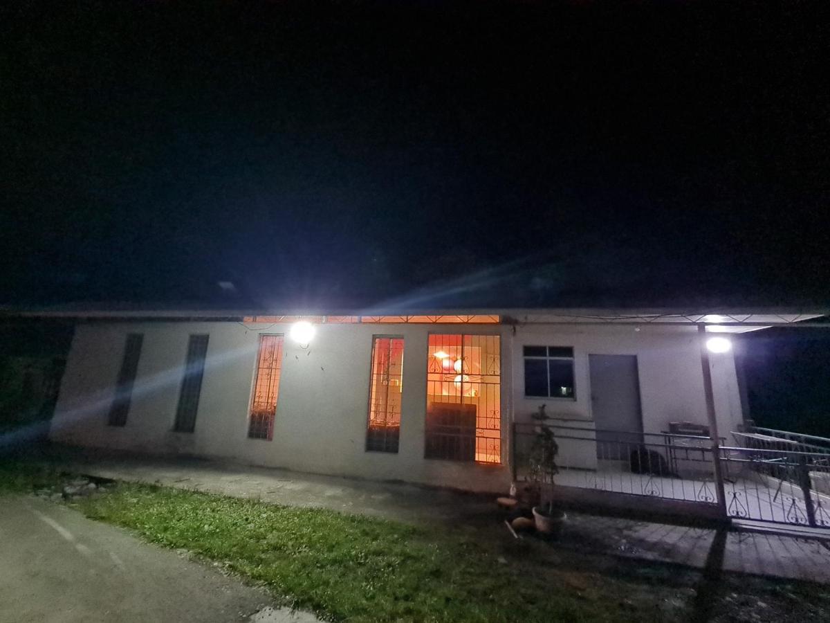 Rainbow Lodge Tambatuon Kota Belud Екстериор снимка